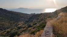 Immense  terrain constructible  offrant  une  vue imprenable sur  la mer - Aegina Home and Living